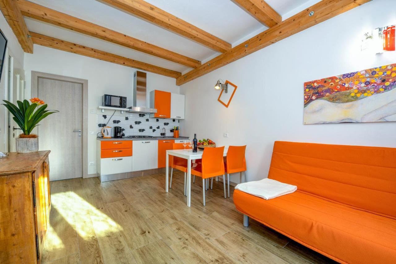 Casa Nel Borgo - Il Picchio Apartment Tremosine ภายนอก รูปภาพ