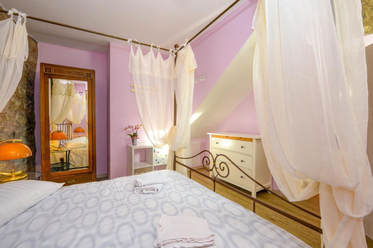 Casa Nel Borgo - Il Picchio Apartment Tremosine ภายนอก รูปภาพ