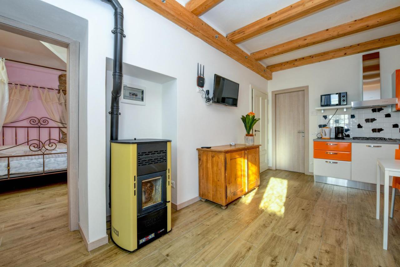 Casa Nel Borgo - Il Picchio Apartment Tremosine ภายนอก รูปภาพ
